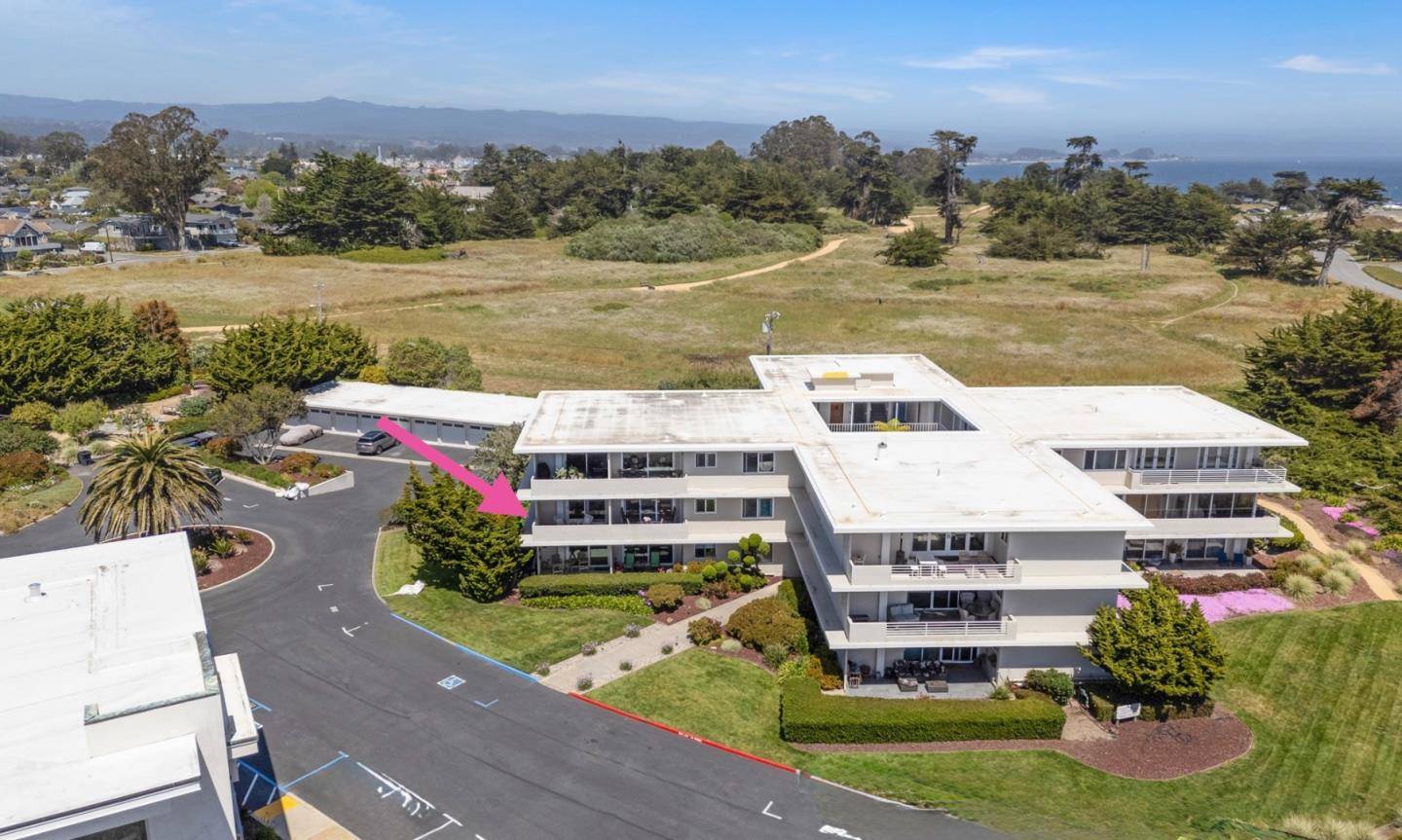 Santa Cruz, CA 95060,880 West Cliff DR 9