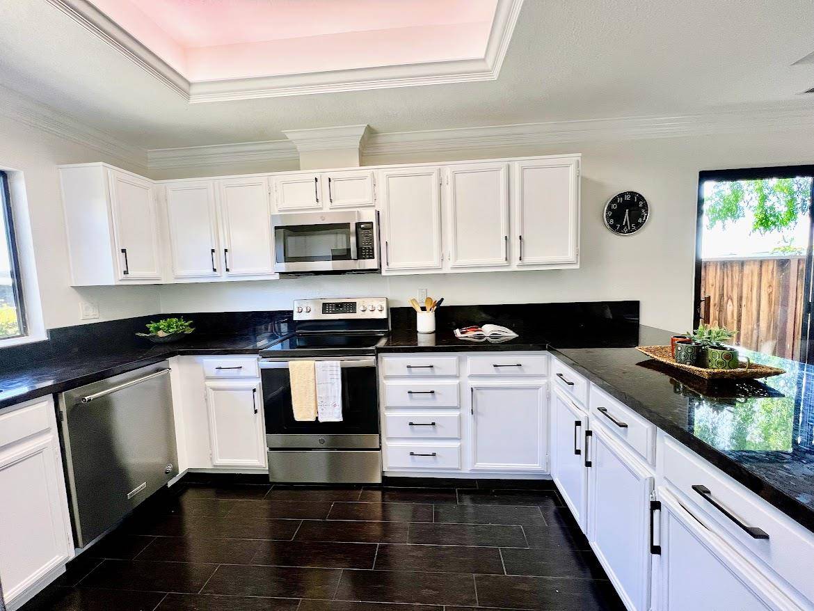 Foster City, CA 94404,801 Ram LN