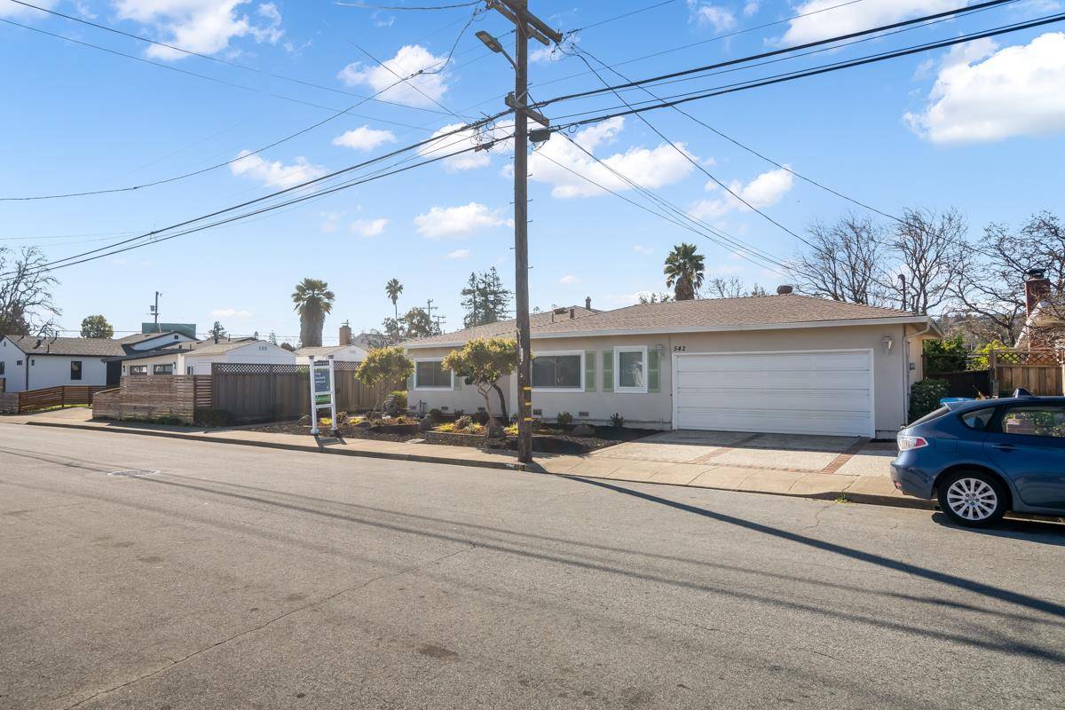 Redwood City, CA 94062,542 Topaz ST