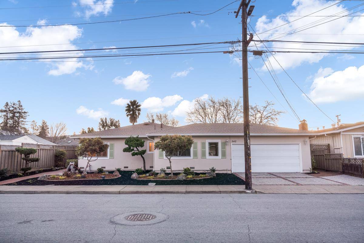 Redwood City, CA 94062,542 Topaz ST
