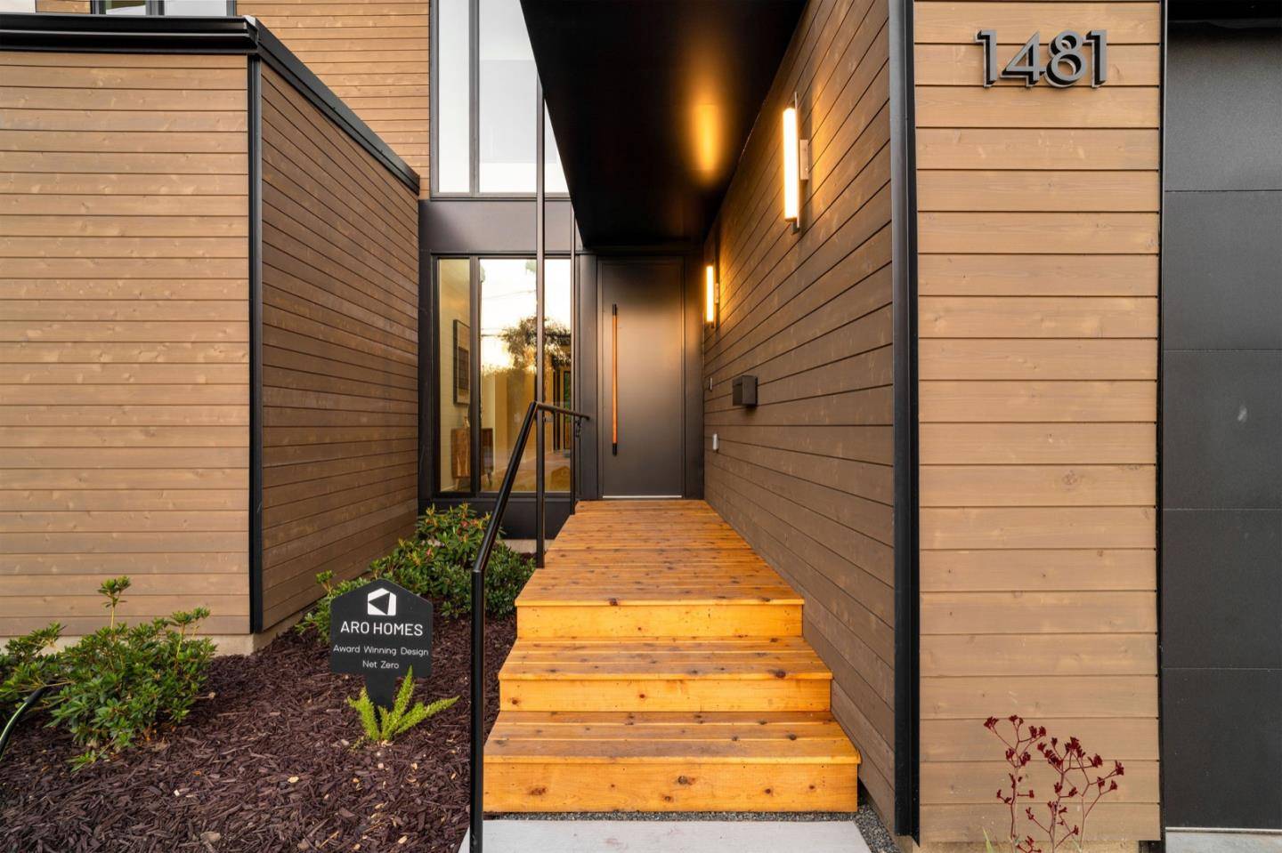 Menlo Park, CA 94025,1481 Middle AVE