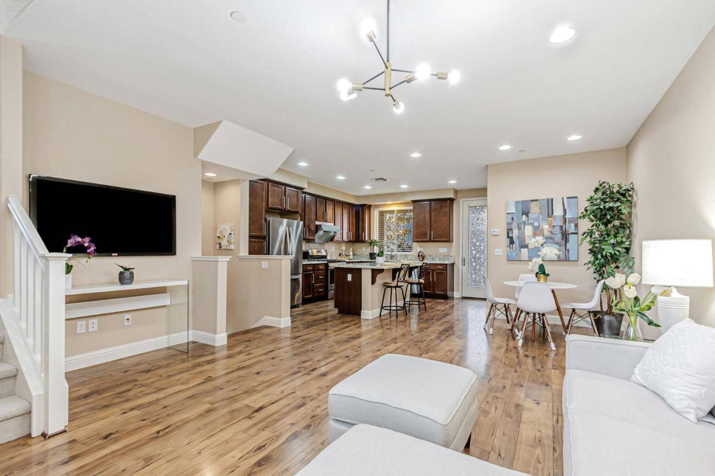 Milpitas, CA 95035,1603 Canal ST