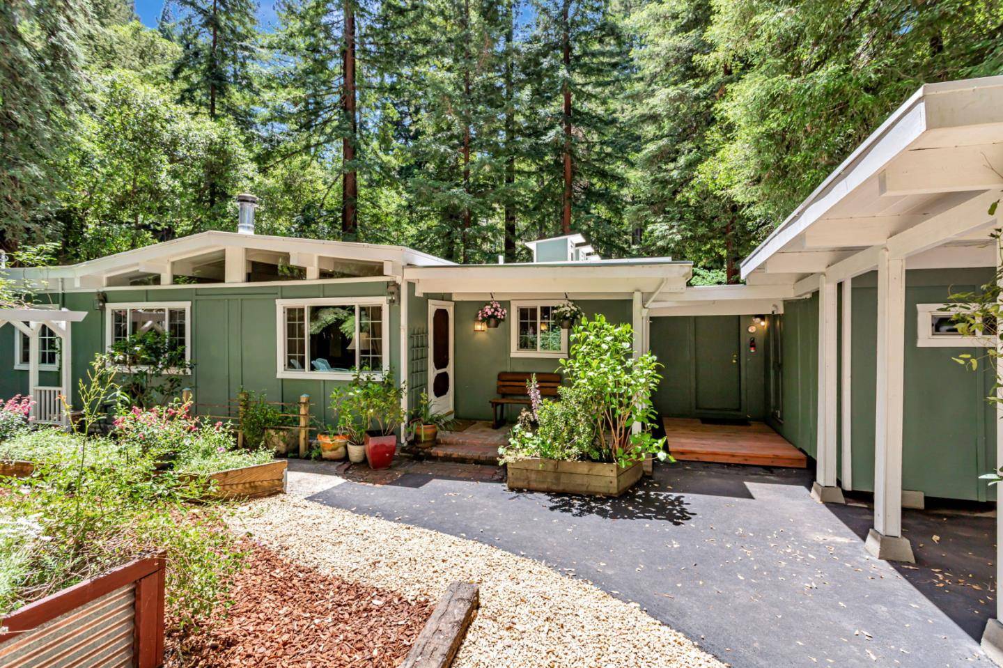 Boulder Creek, CA 95006,14235 Highway 9