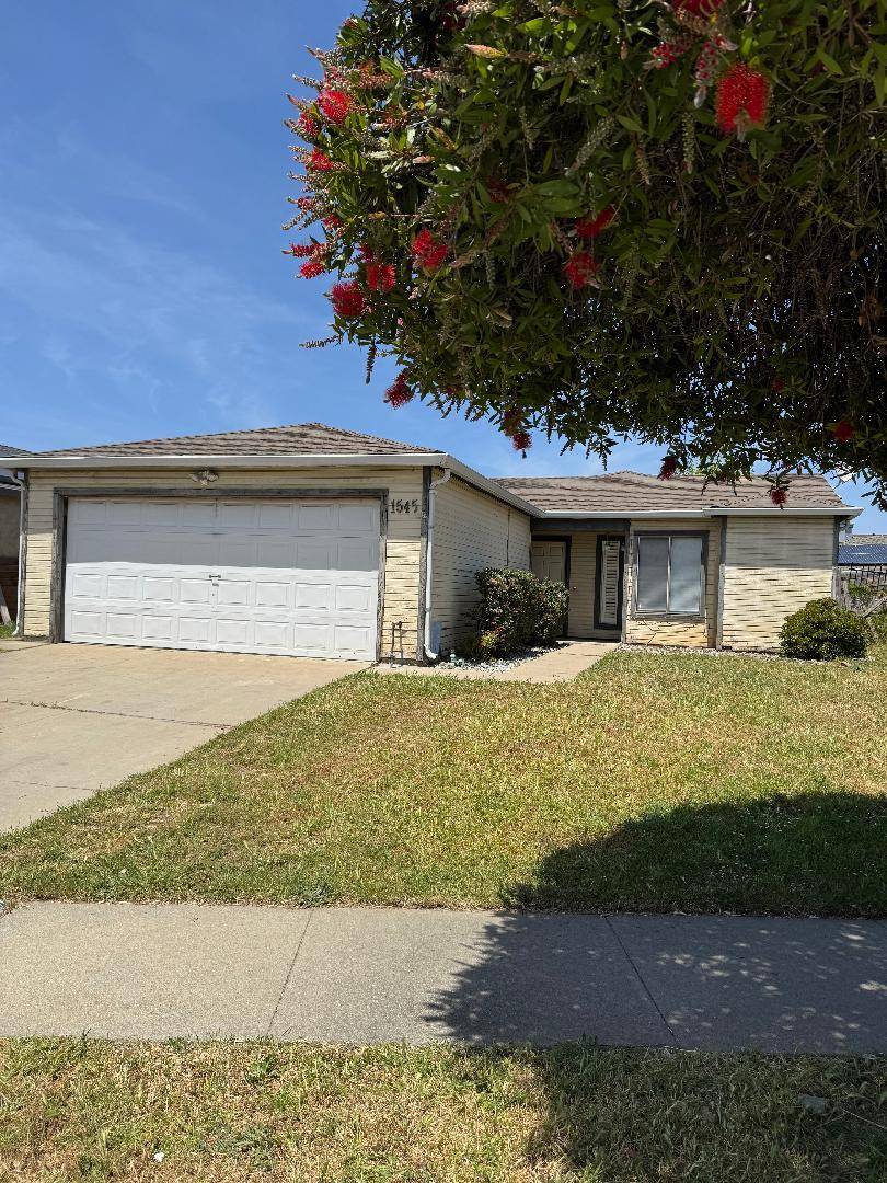 Salinas, CA 93906,1545 Boyle CT