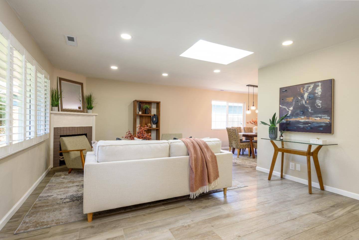 Menlo Park, CA 94025,2023 Valparaiso AVE