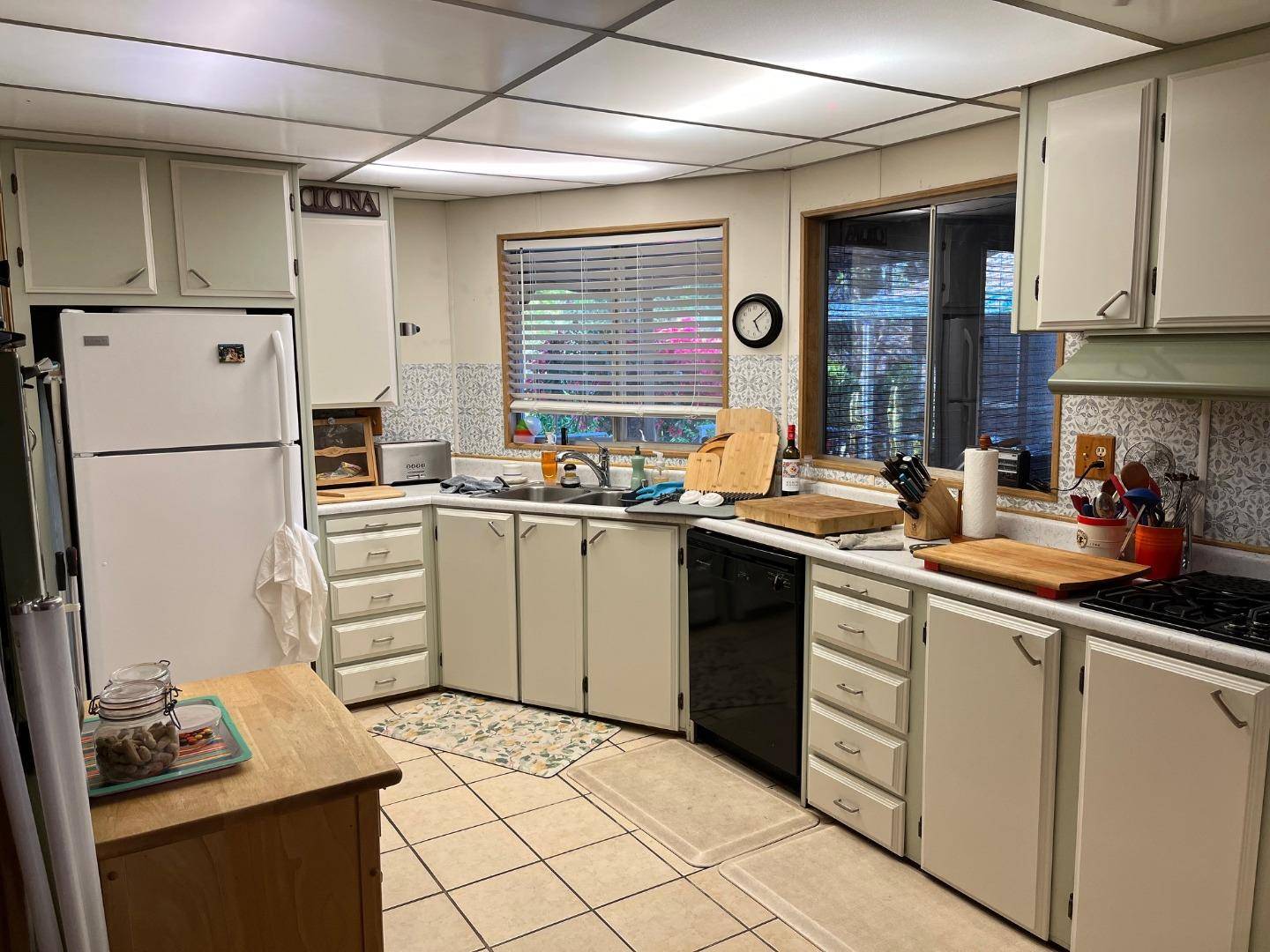 Sunnyvale, CA 94089,690 Persian DR 9