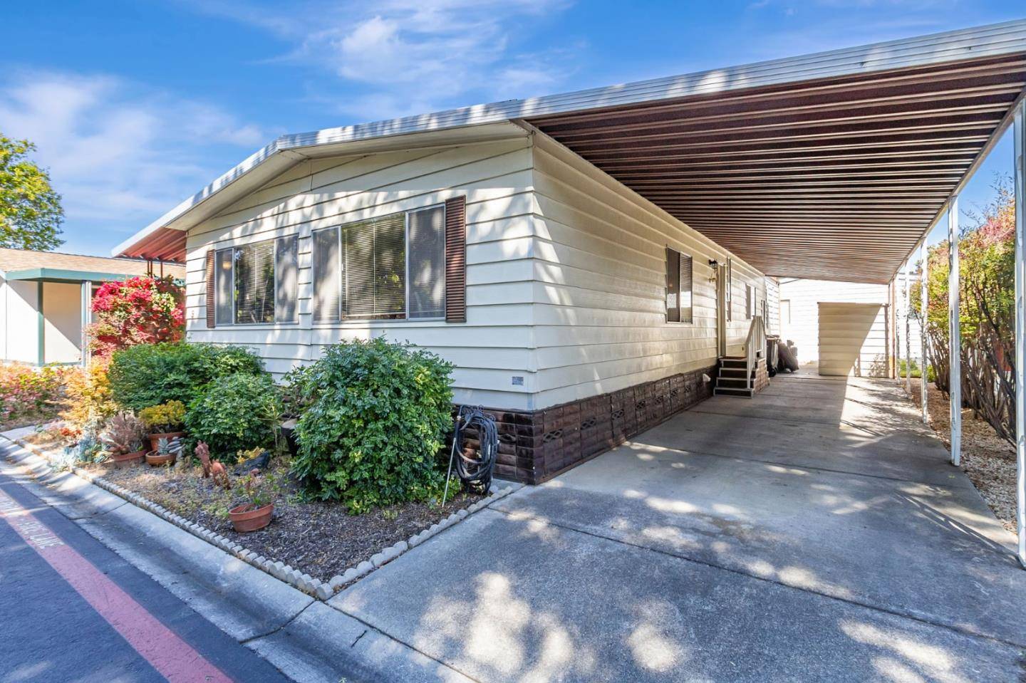 Sunnyvale, CA 94089,690 Persian DR 9
