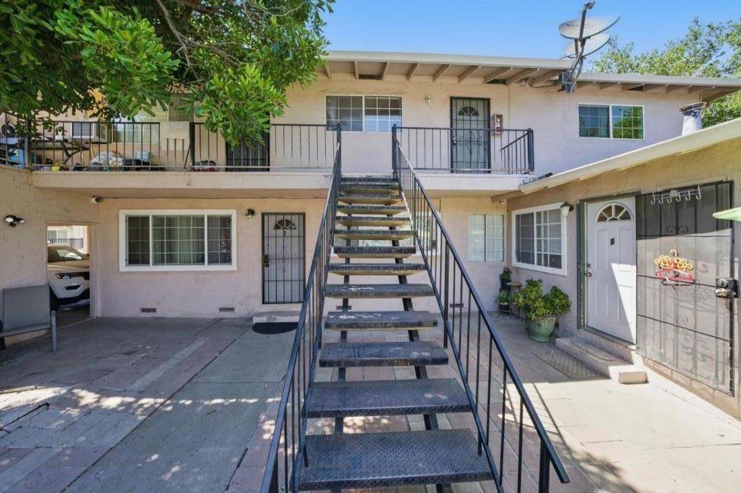 San Jose, CA 95136,804 Farm DR