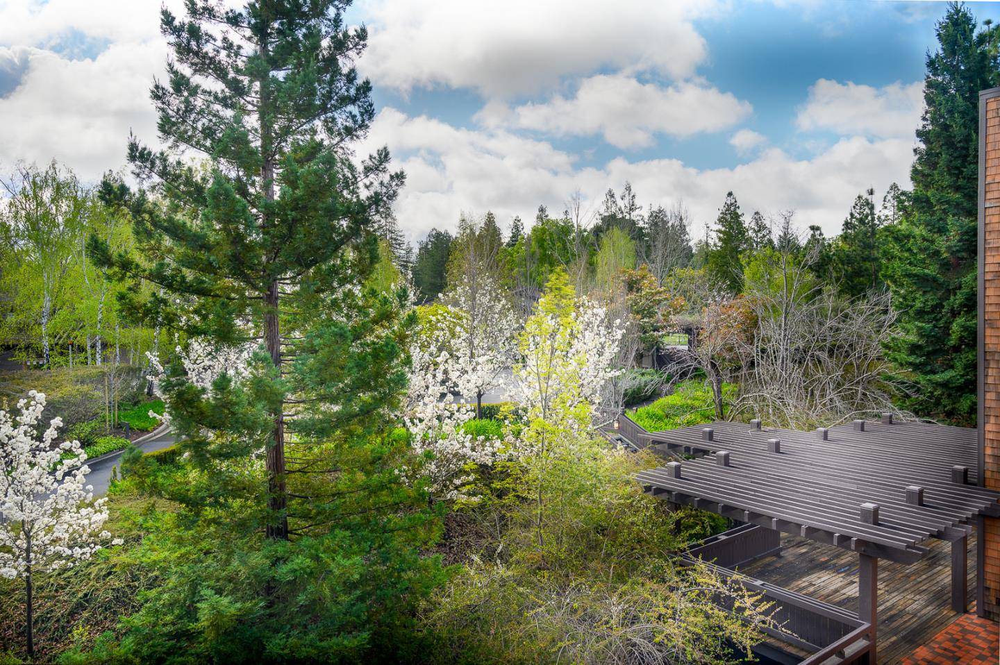 Menlo Park, CA 94025,1280 Sharon Park DR 27