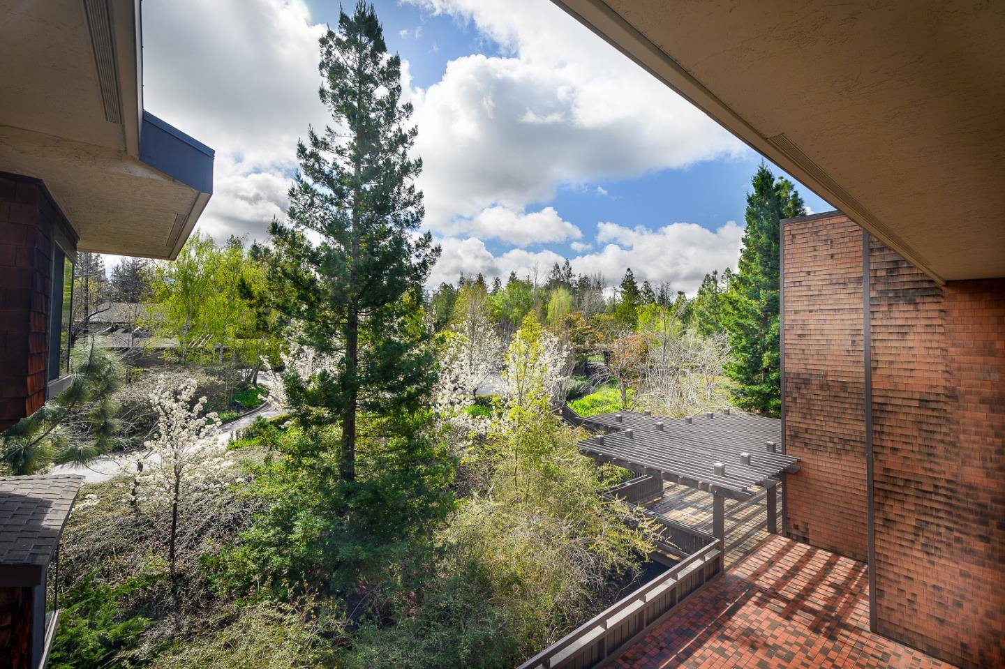 Menlo Park, CA 94025,1280 Sharon Park DR 27