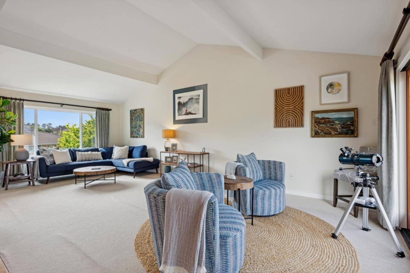 Half Moon Bay, CA 94019,624 Terrace AVE