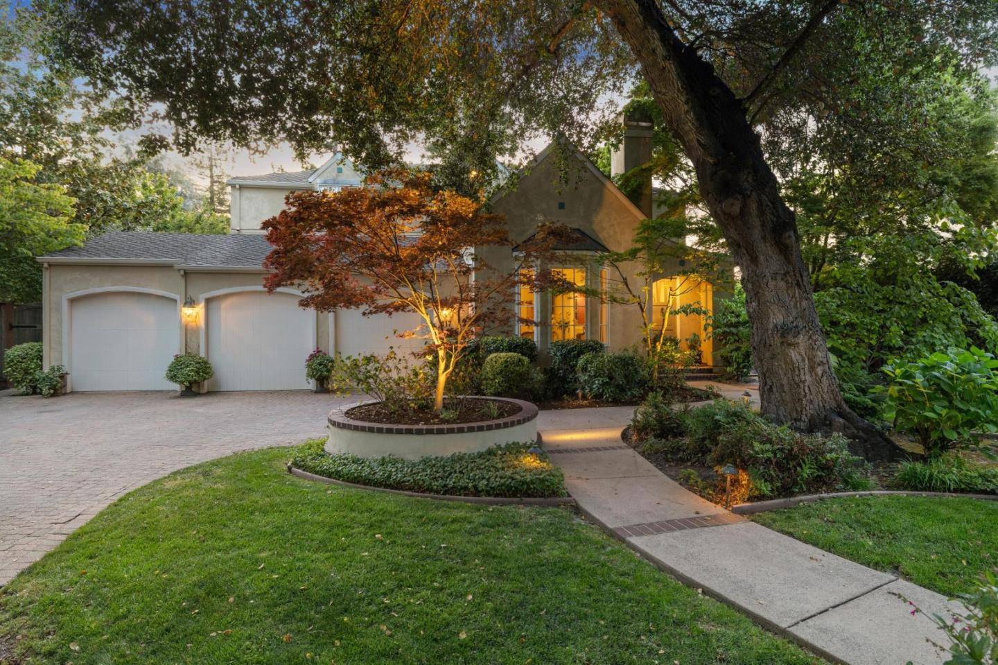 Menlo Park, CA 94025,117 Seminary DR