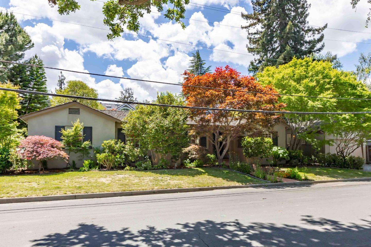 Menlo Park, CA 94025,128 Cornell RD