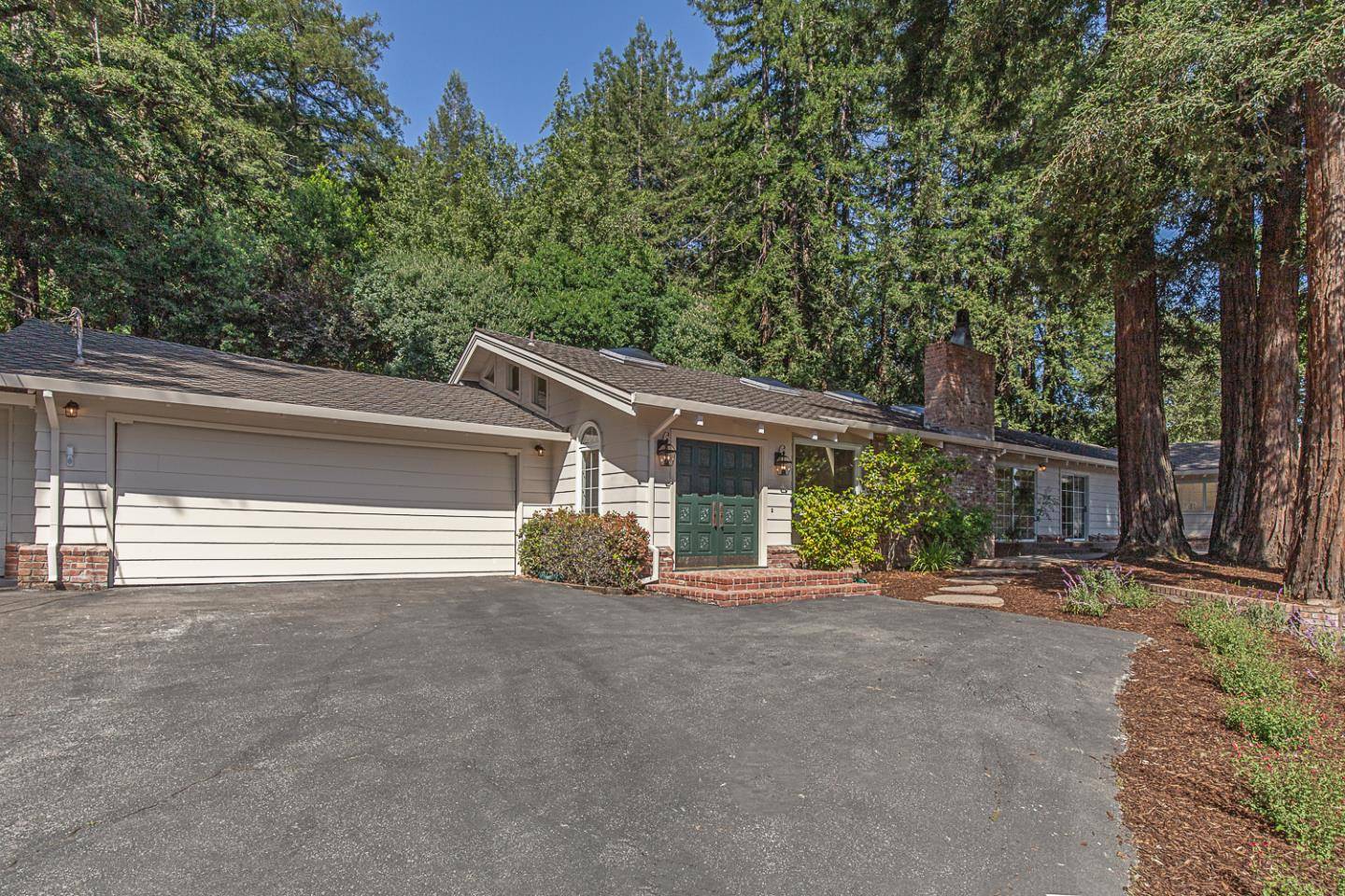 Woodside, CA 94062,3570 Tripp RD