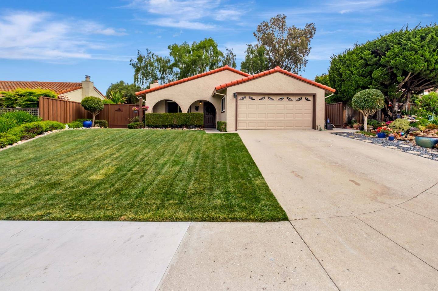 Watsonville, CA 95076,19 Magnolia CT