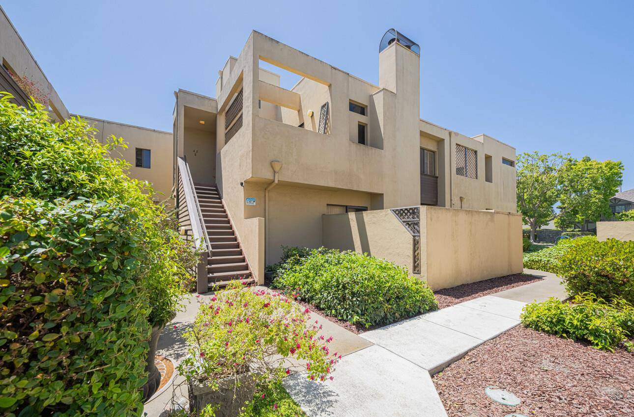Salinas, CA 93901,42 W San Joaquin ST 8