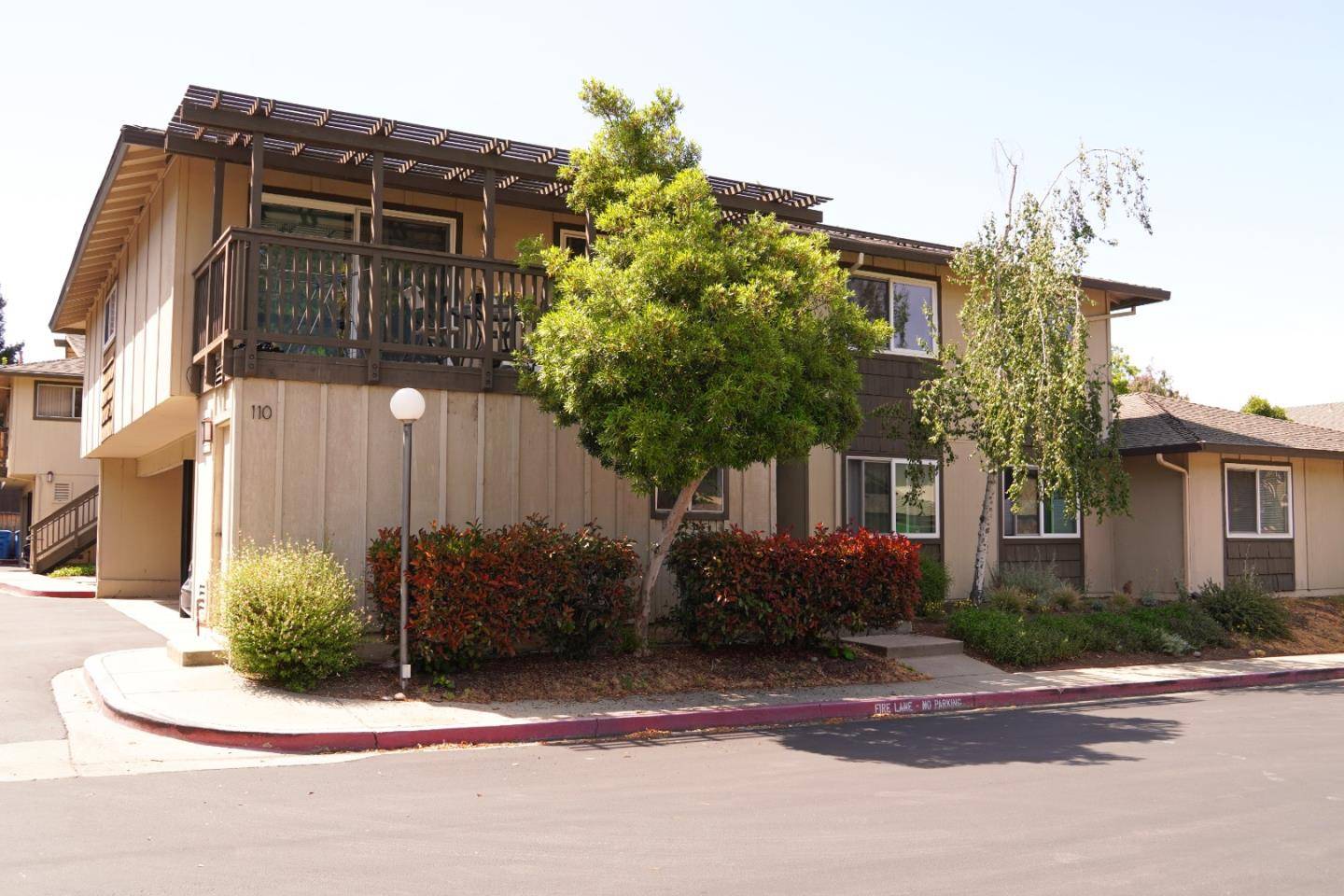 Mountain View, CA 94043,110 E Middlefield RD C