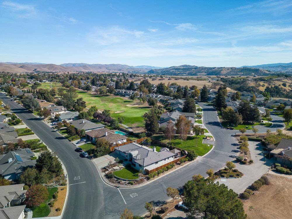 Hollister, CA 95023,640 S Ridgemark DR