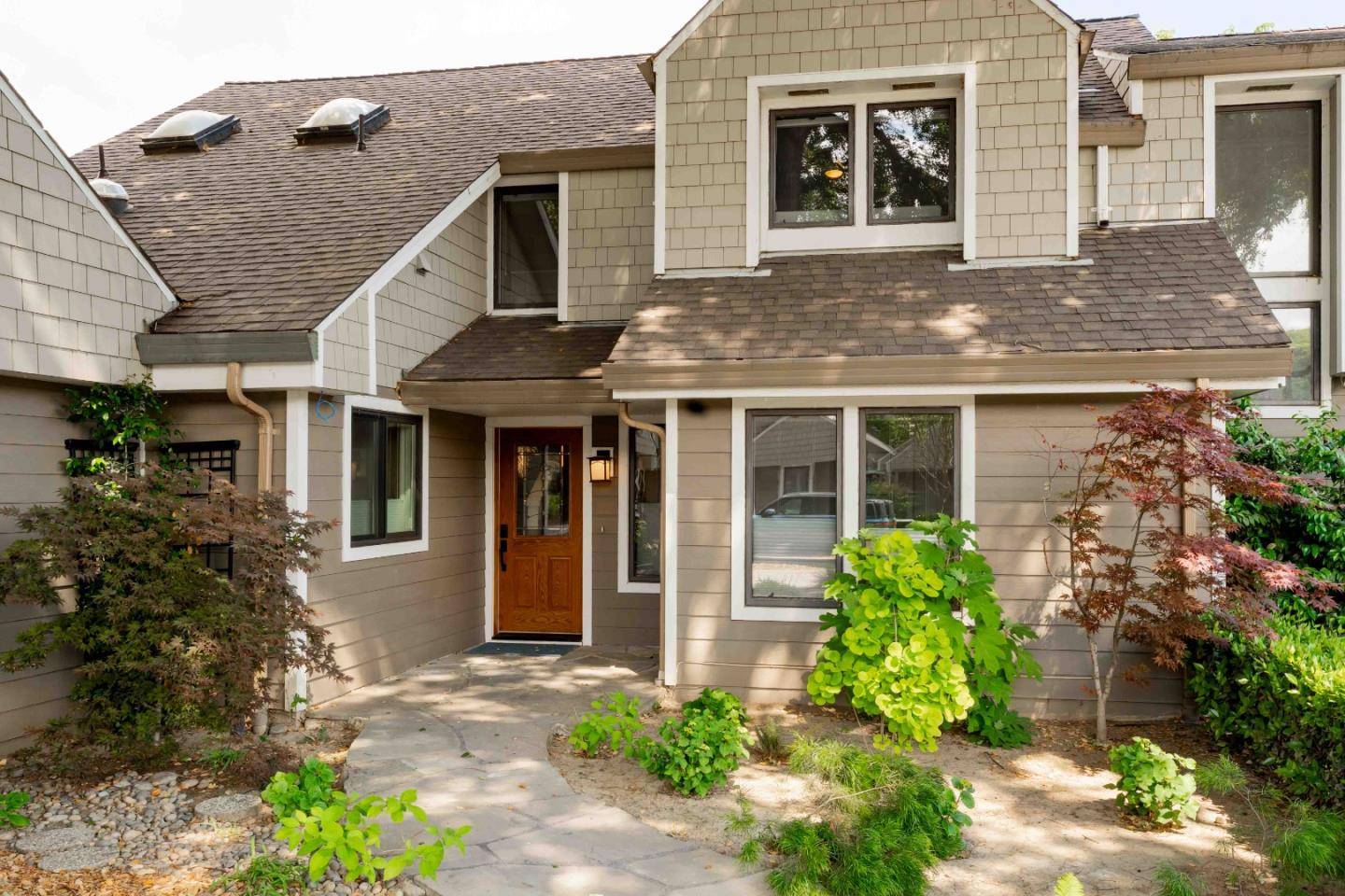San Jose, CA 95125,1261 Setareh CT