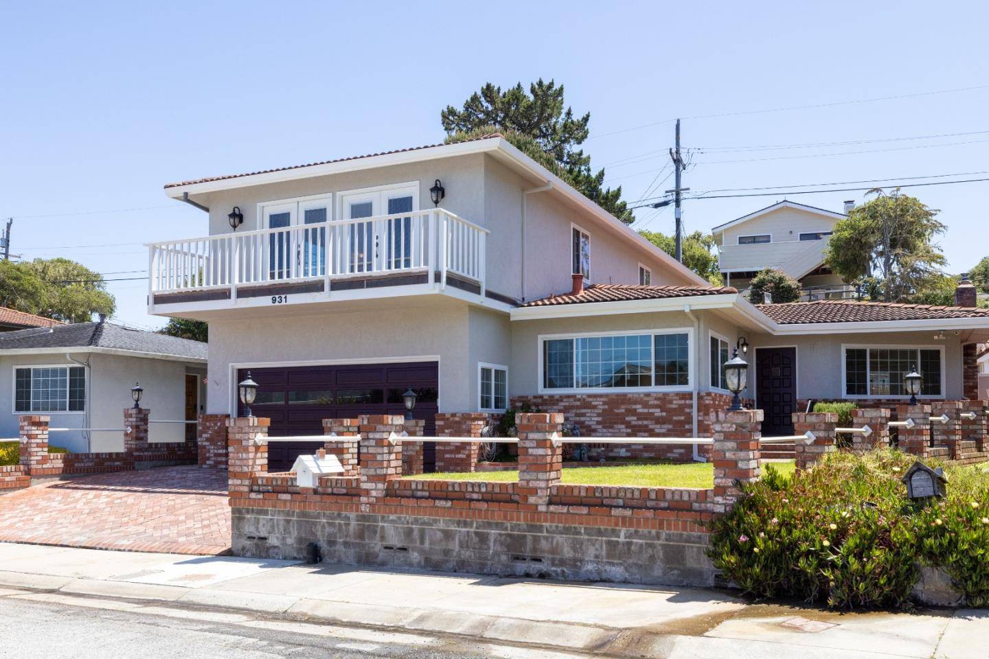 Pacific Grove, CA 93950,931 Petra LN