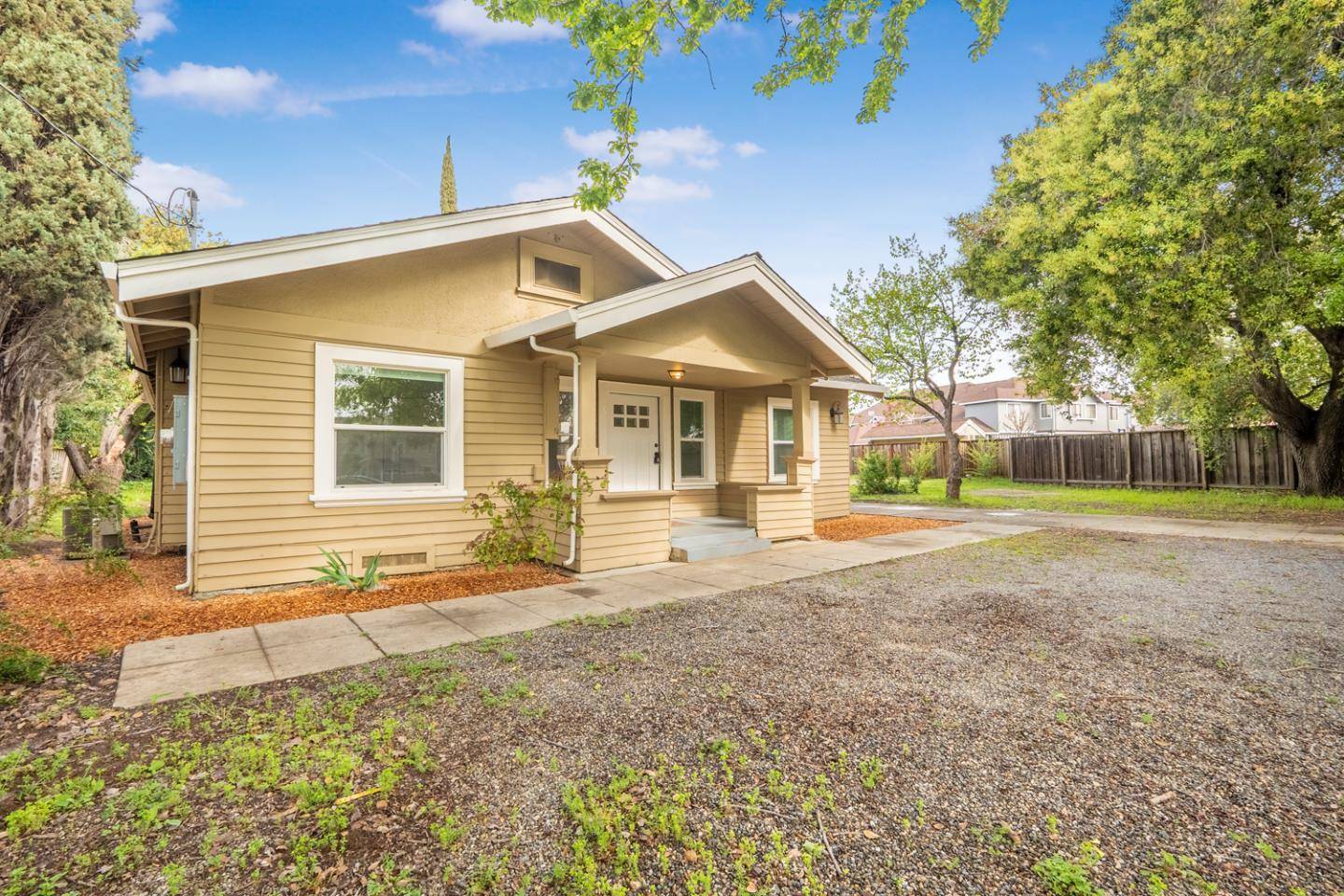 Morgan Hill, CA 95037,395 E Dunne AVE