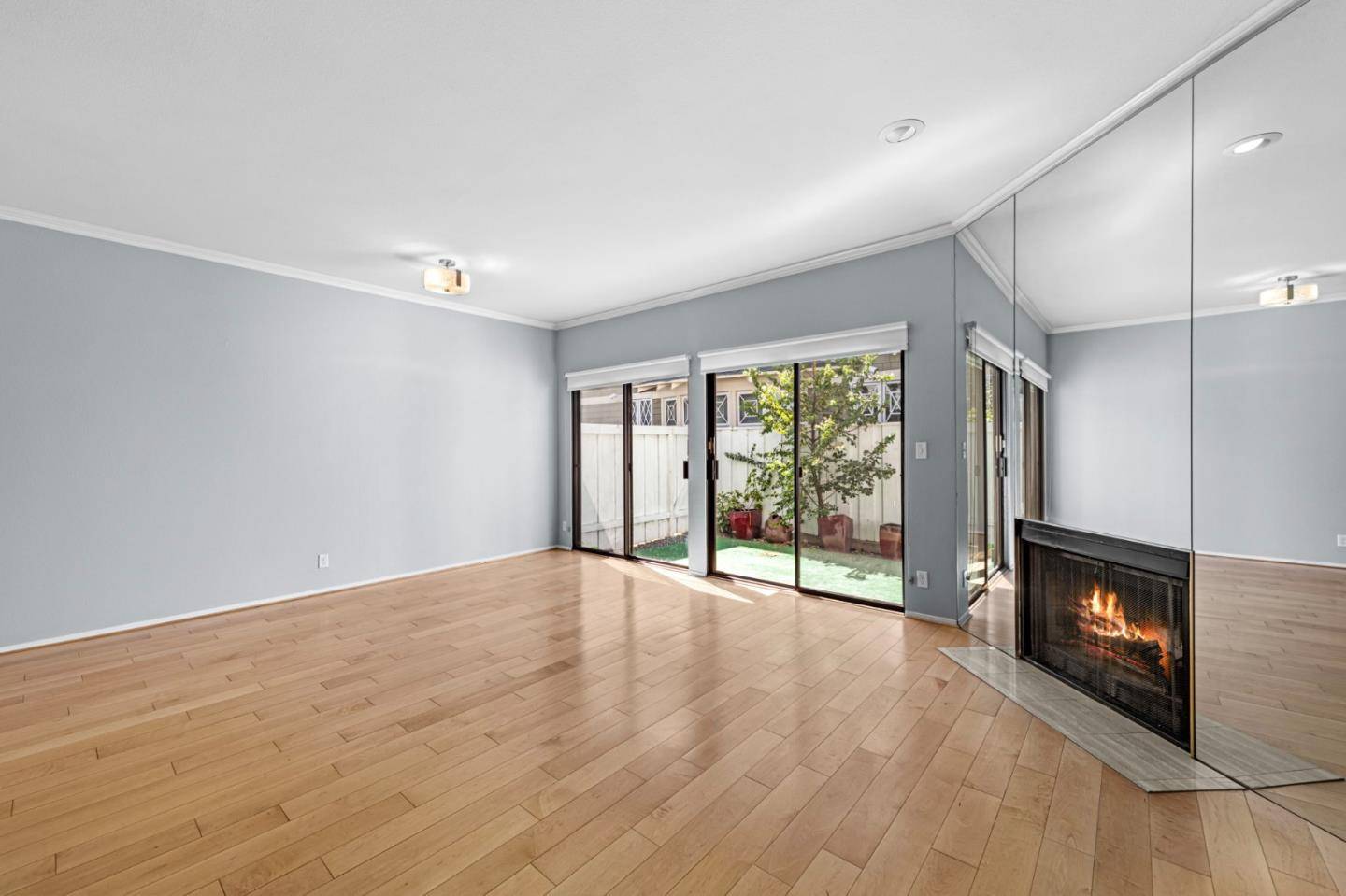 San Mateo, CA 94401,833 Laurel AVE