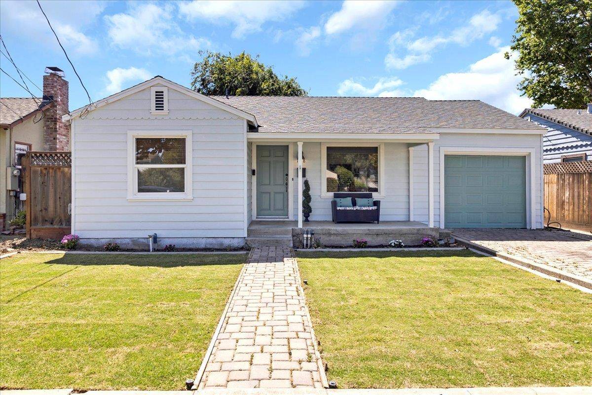 Hollister, CA 95023,1318 Sally ST