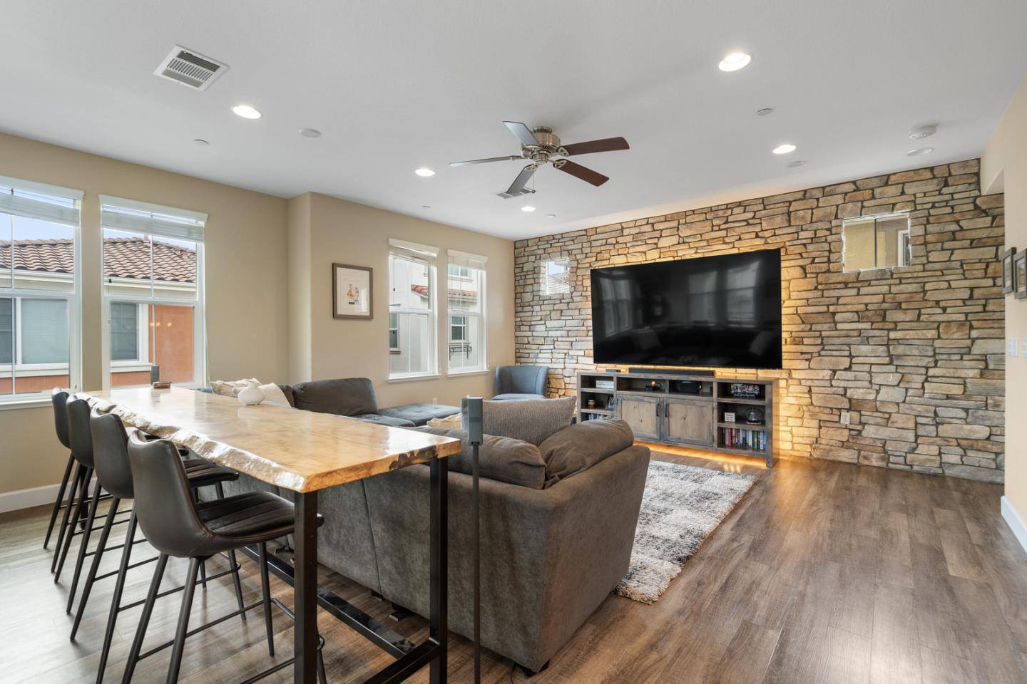Livermore, CA 94551,574 Selby LN