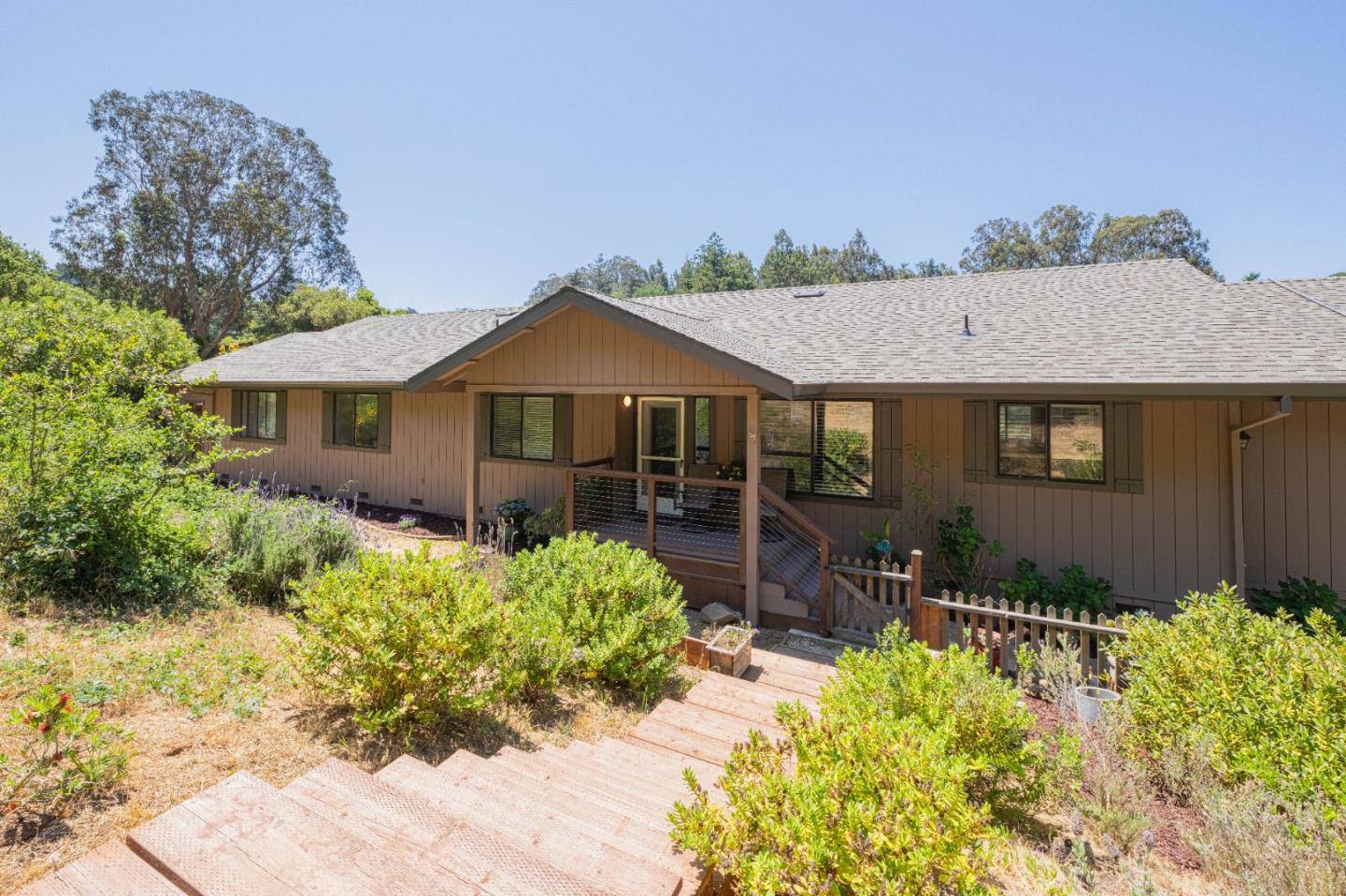 Royal Oaks, CA 95076,5240 Strong CIR