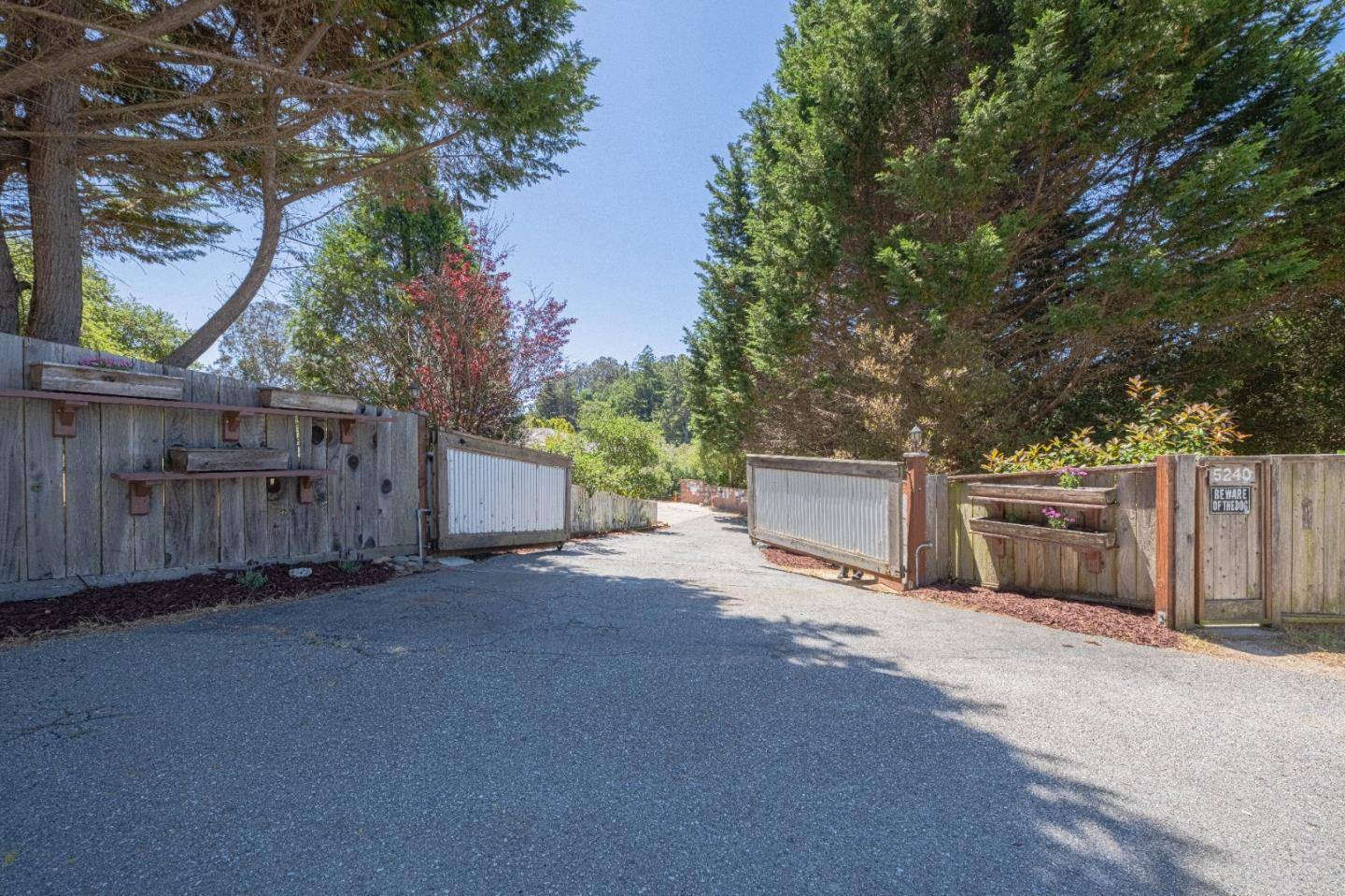 Royal Oaks, CA 95076,5240 Strong CIR