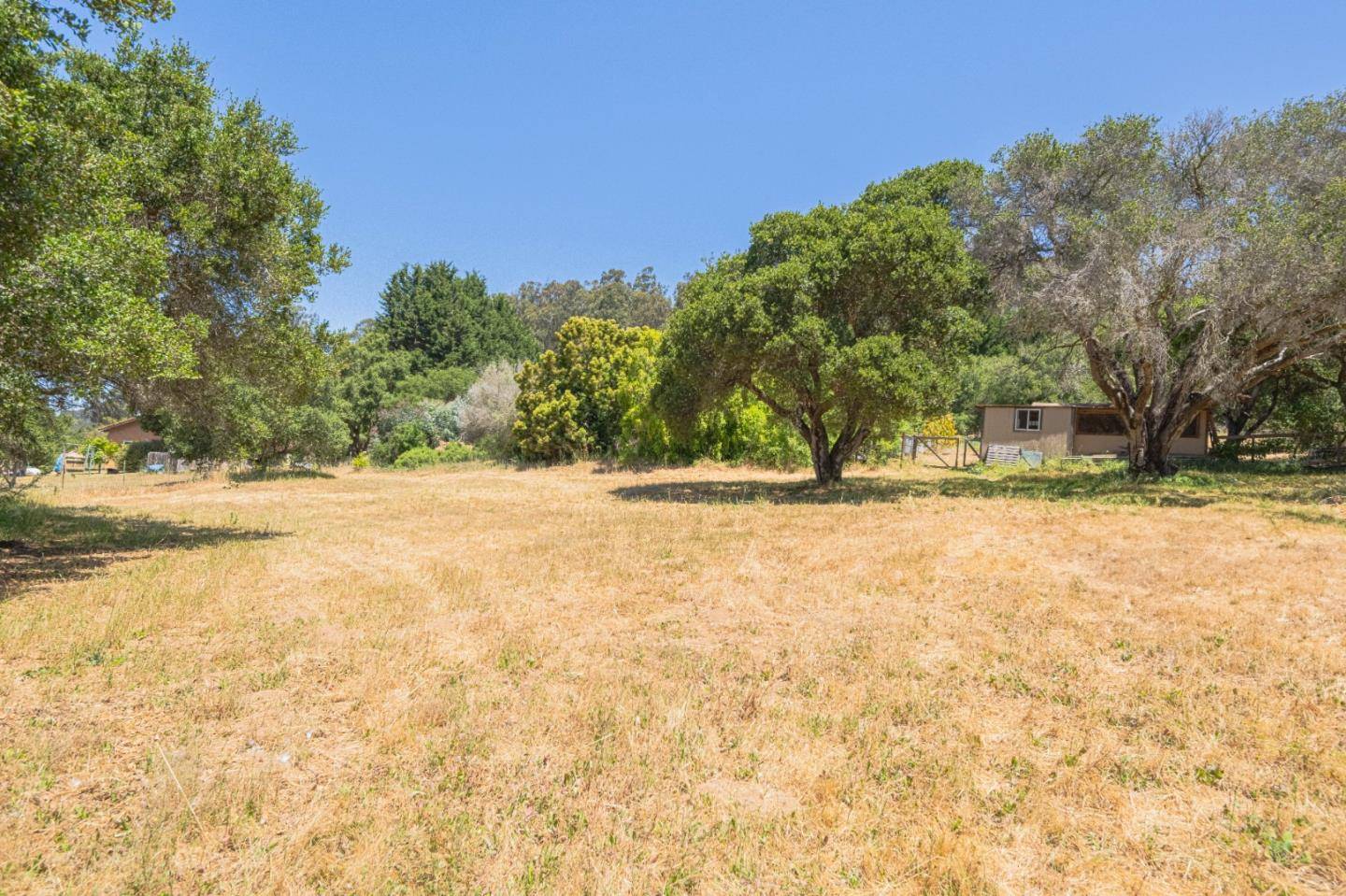 Royal Oaks, CA 95076,5240 Strong CIR