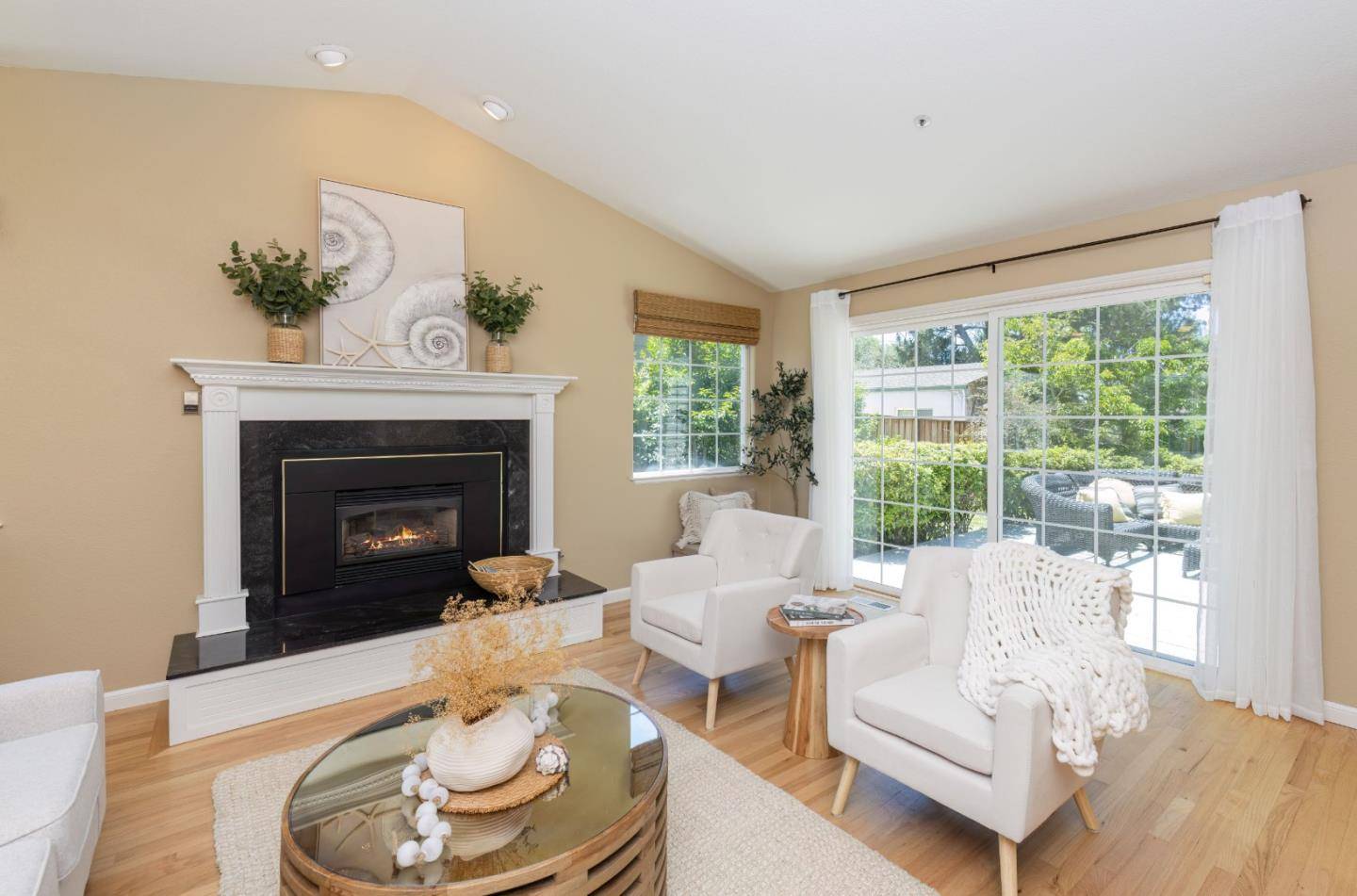 Santa Cruz, CA 95060,123 Reed WAY