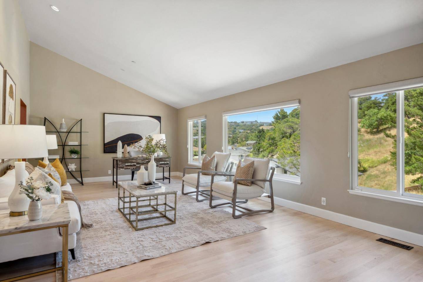 San Mateo, CA 94403,1243 Homewood AVE