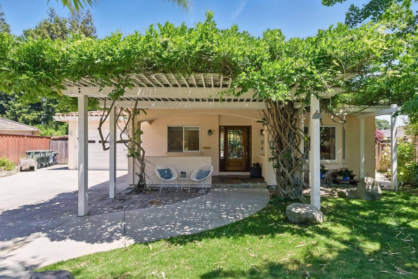 Palo Alto, CA 94301,41 Regent PL