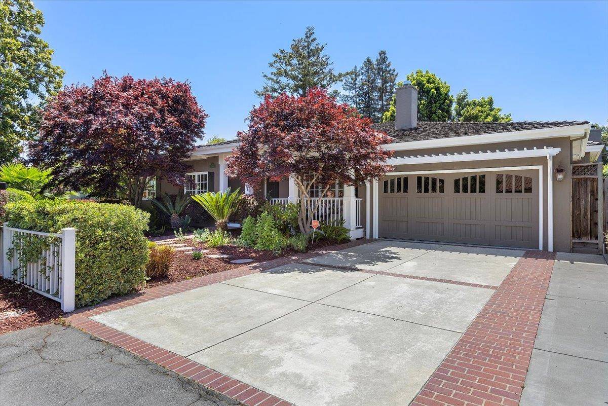 Los Altos, CA 94024,530 Arboleda DR