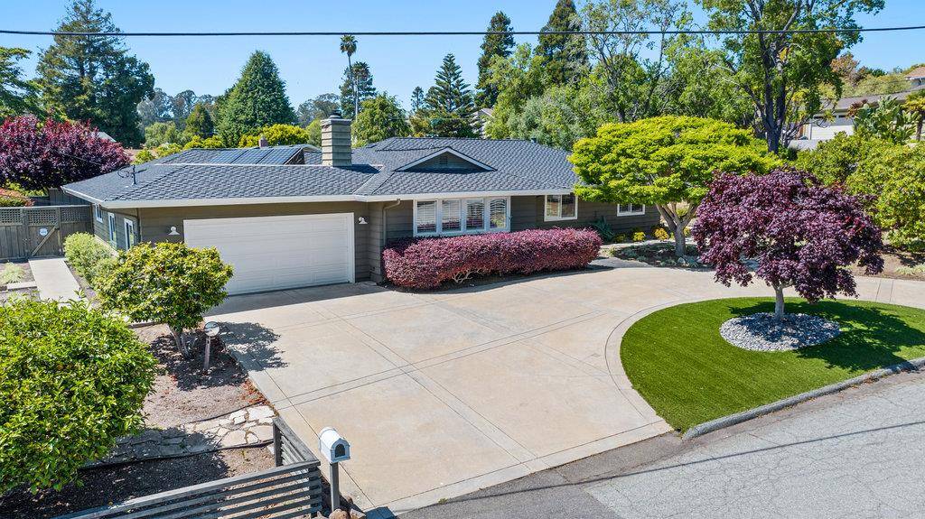 Aptos, CA 95003,290 Saint Andrews DR