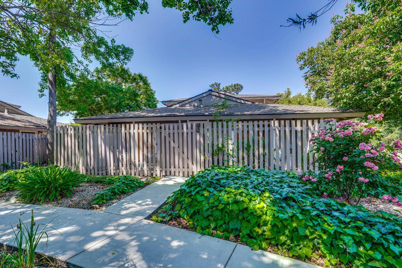 Cupertino, CA 95014,21089 Red Fir CT