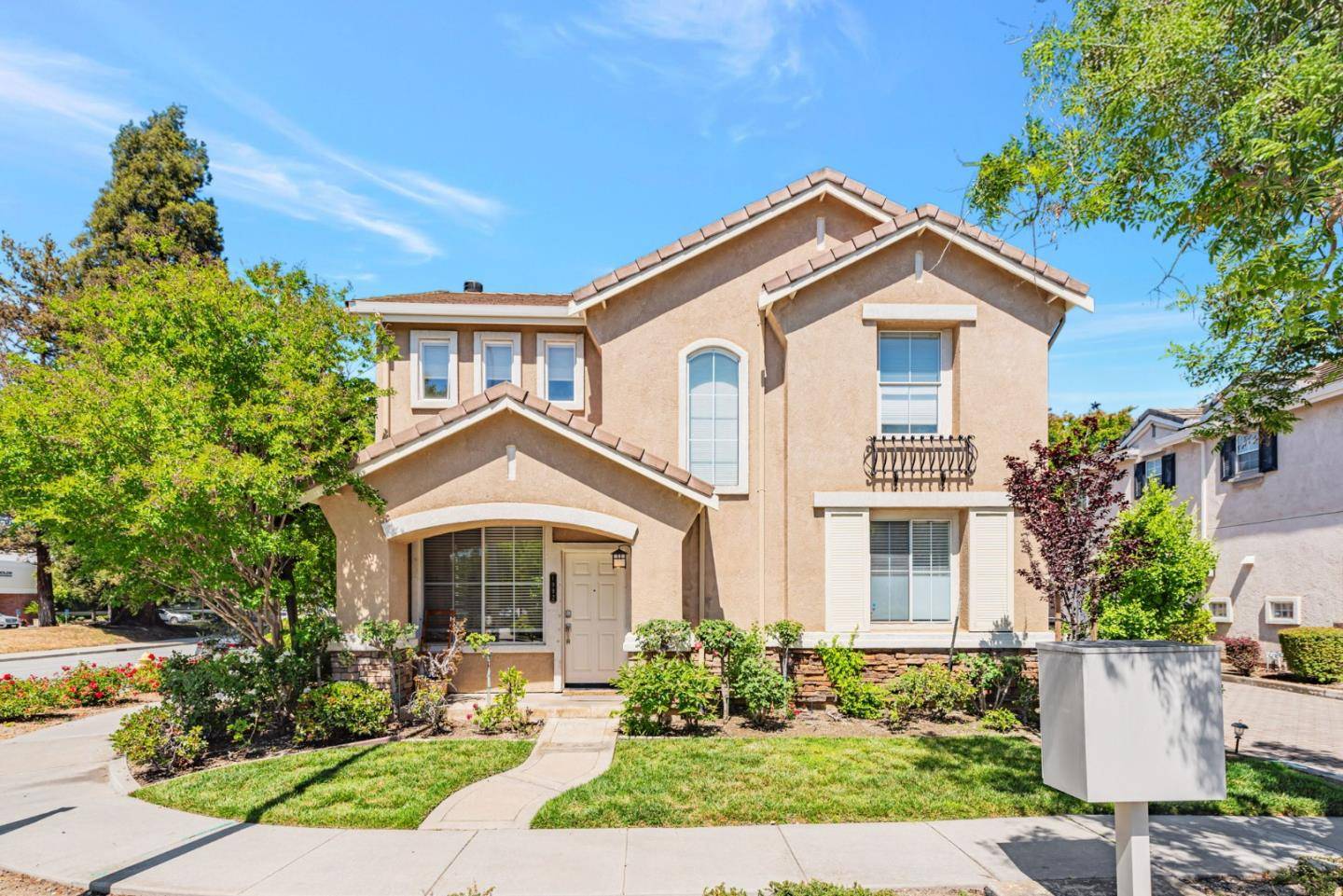San Jose, CA 95131,1992 Wayne CIR