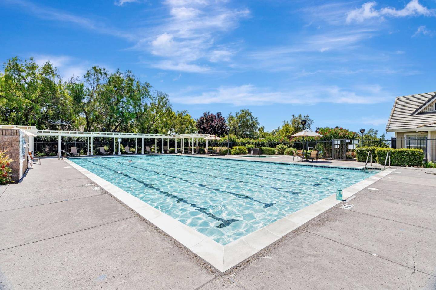 San Jose, CA 95135,9042 Village View LOOP