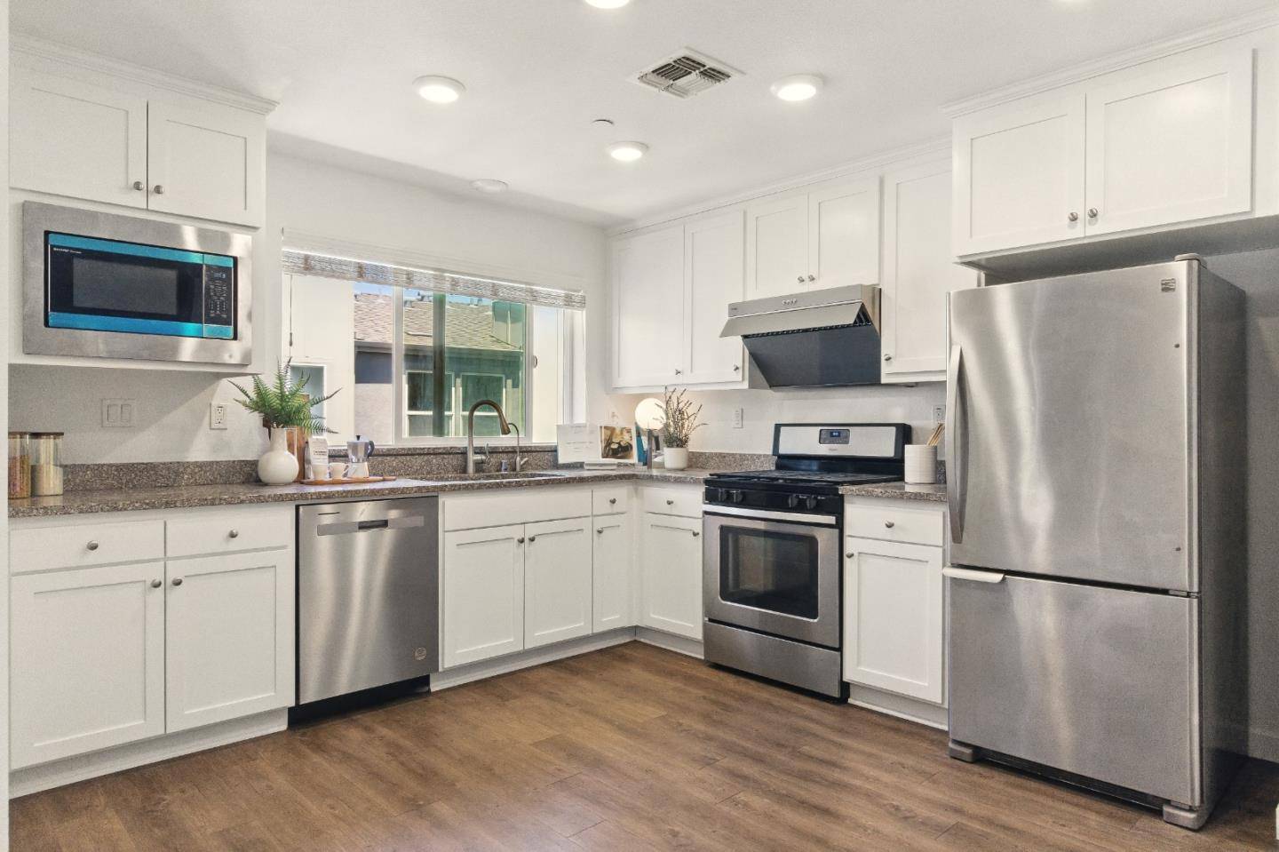 San Jose, CA 95133,1882 Midnight CIR