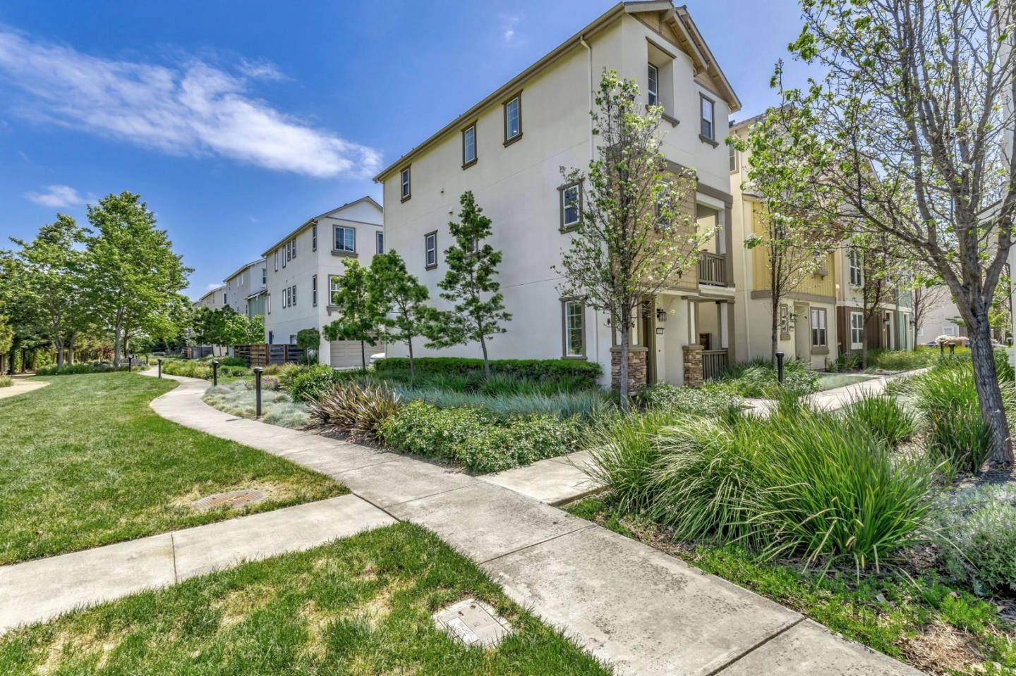 Newark, CA 94560,38118 Luma TER