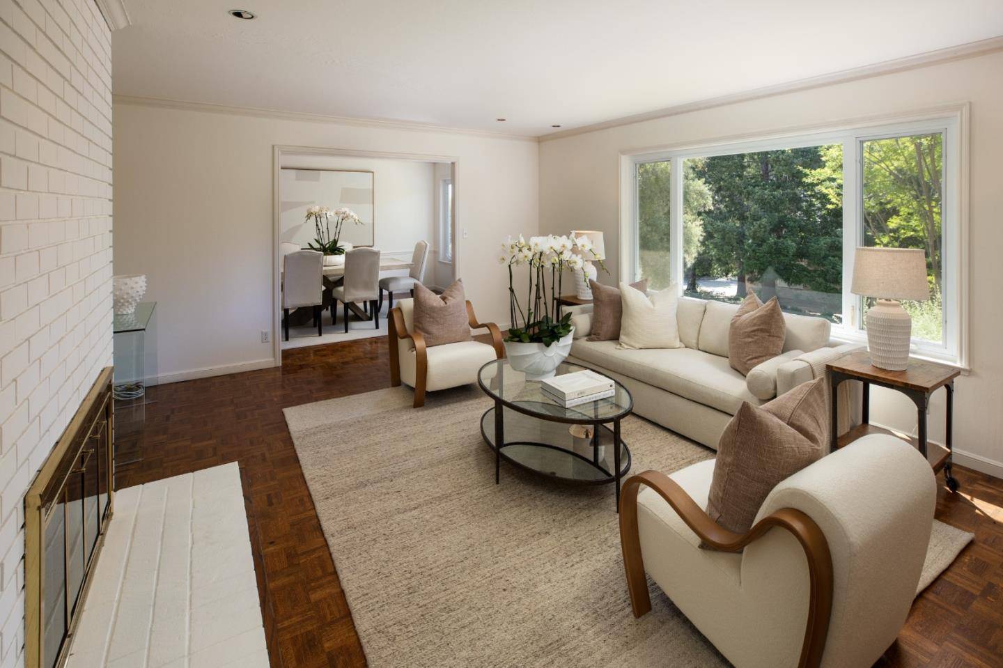 Menlo Park, CA 94025,2230 Tioga DR