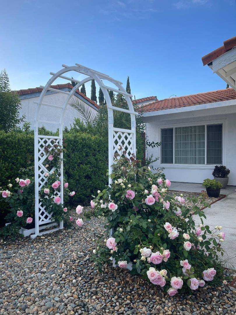 San Jose, CA 95138,5416 Demerest LN