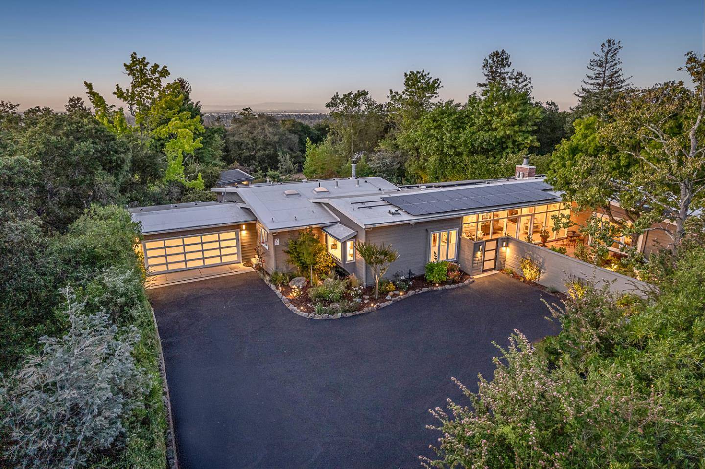 Woodside, CA 94062,275 Eleanor DR