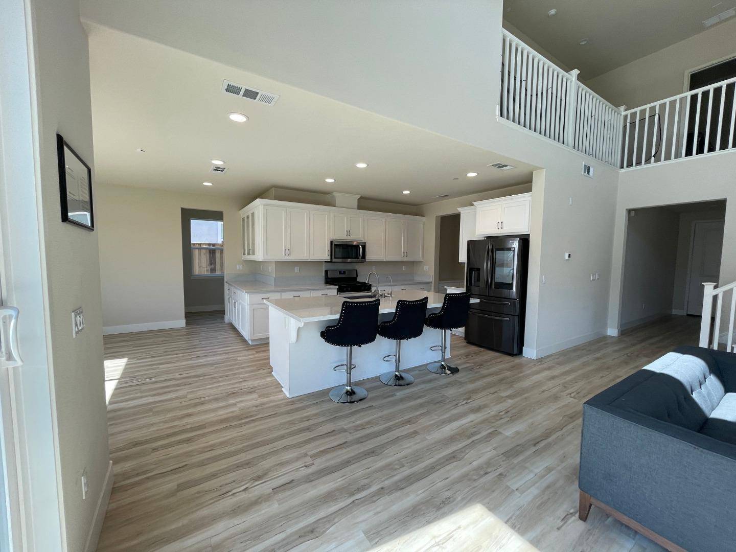 Antioch, CA 94531,5541 Promontory WAY