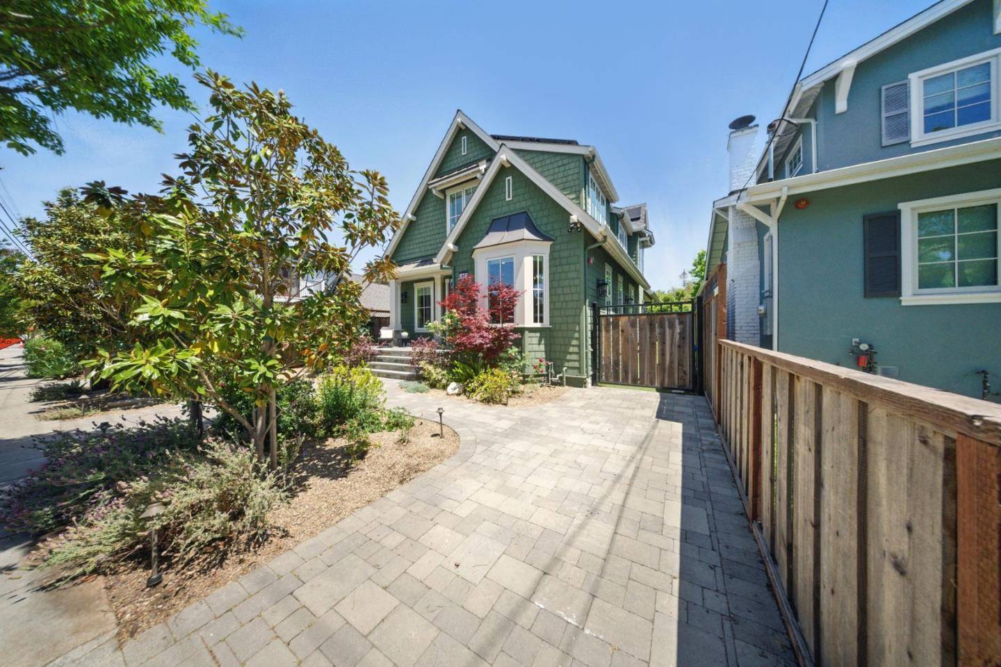 Burlingame, CA 94010,852 Paloma AVE