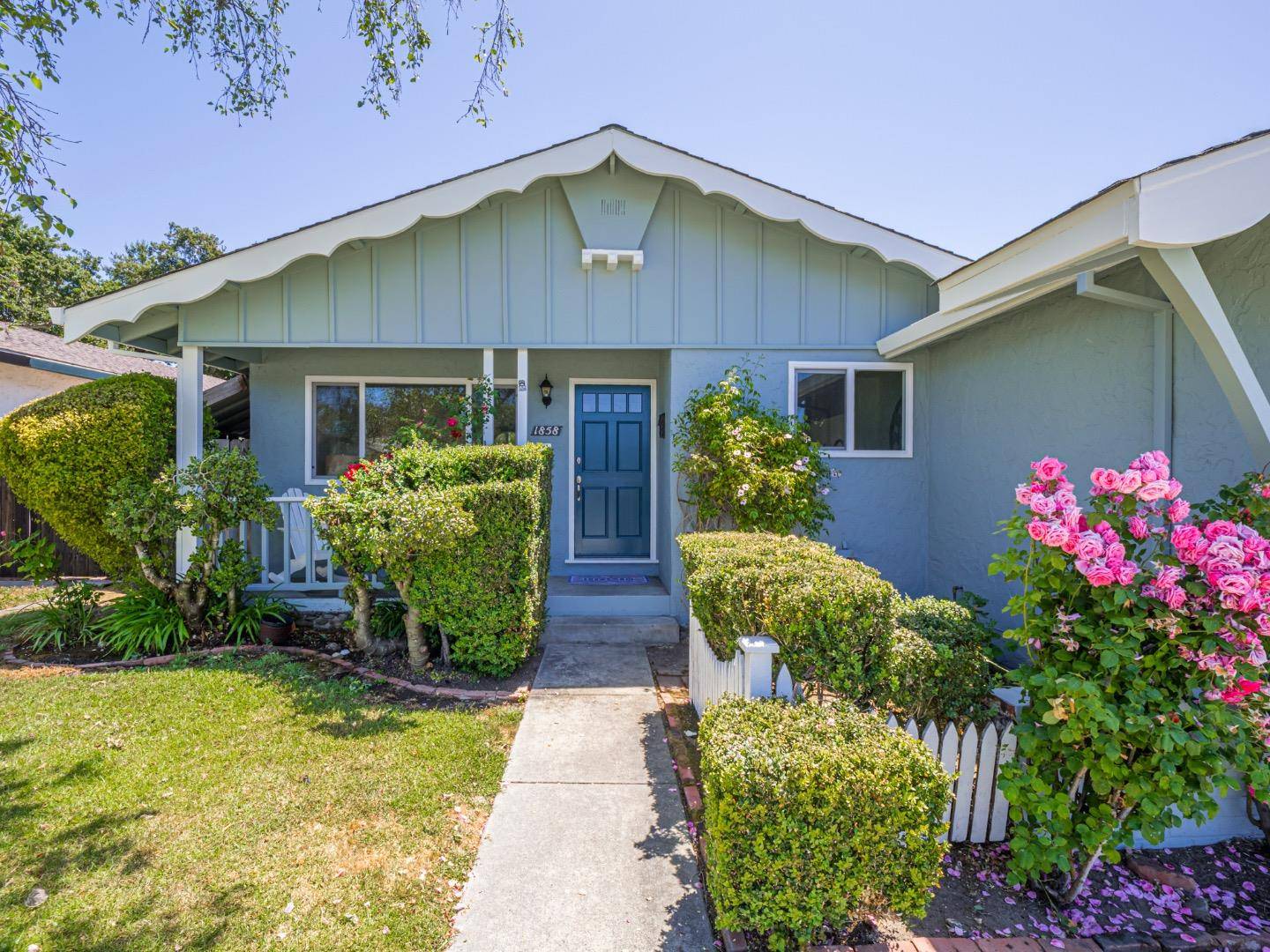 Santa Cruz, CA 95062,1858 Sommerfeld AVE