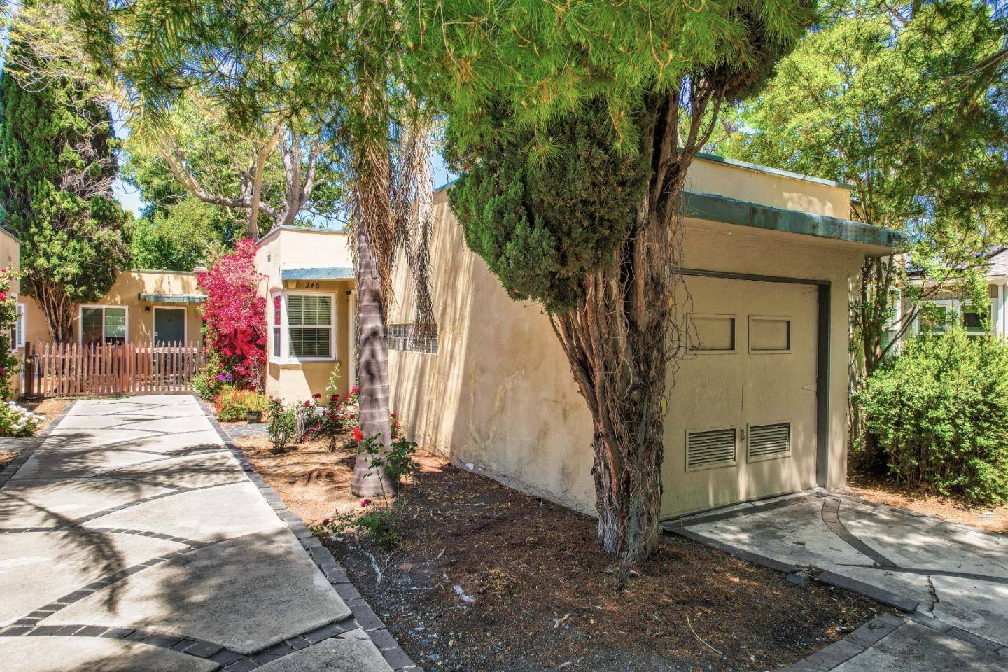 Palo Alto, CA 94306,250 Fernando AVE