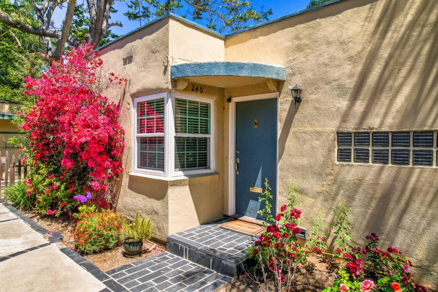 Palo Alto, CA 94306,250 Fernando AVE