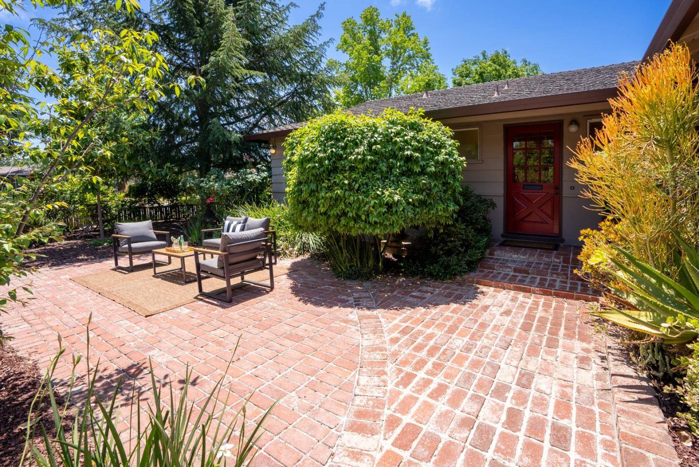 San Jose, CA 95124,2685 Custer DR